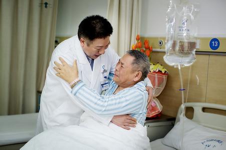 输尿管结石“体外碎石”怎么样?(图4) 输尿管结石“体外碎石”怎么样?(图4)